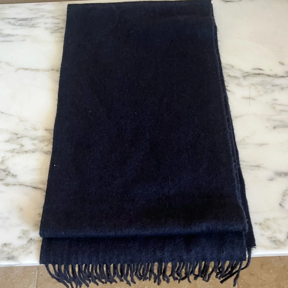Gucci LOVED Cashmere Sequin Scarf New - Picture 3 of 15